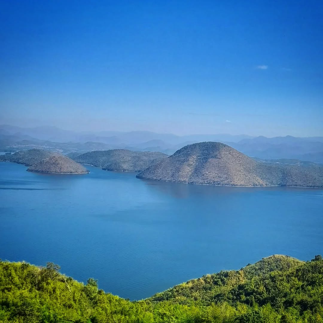 ลานกางเต็นท์ Hike Go On